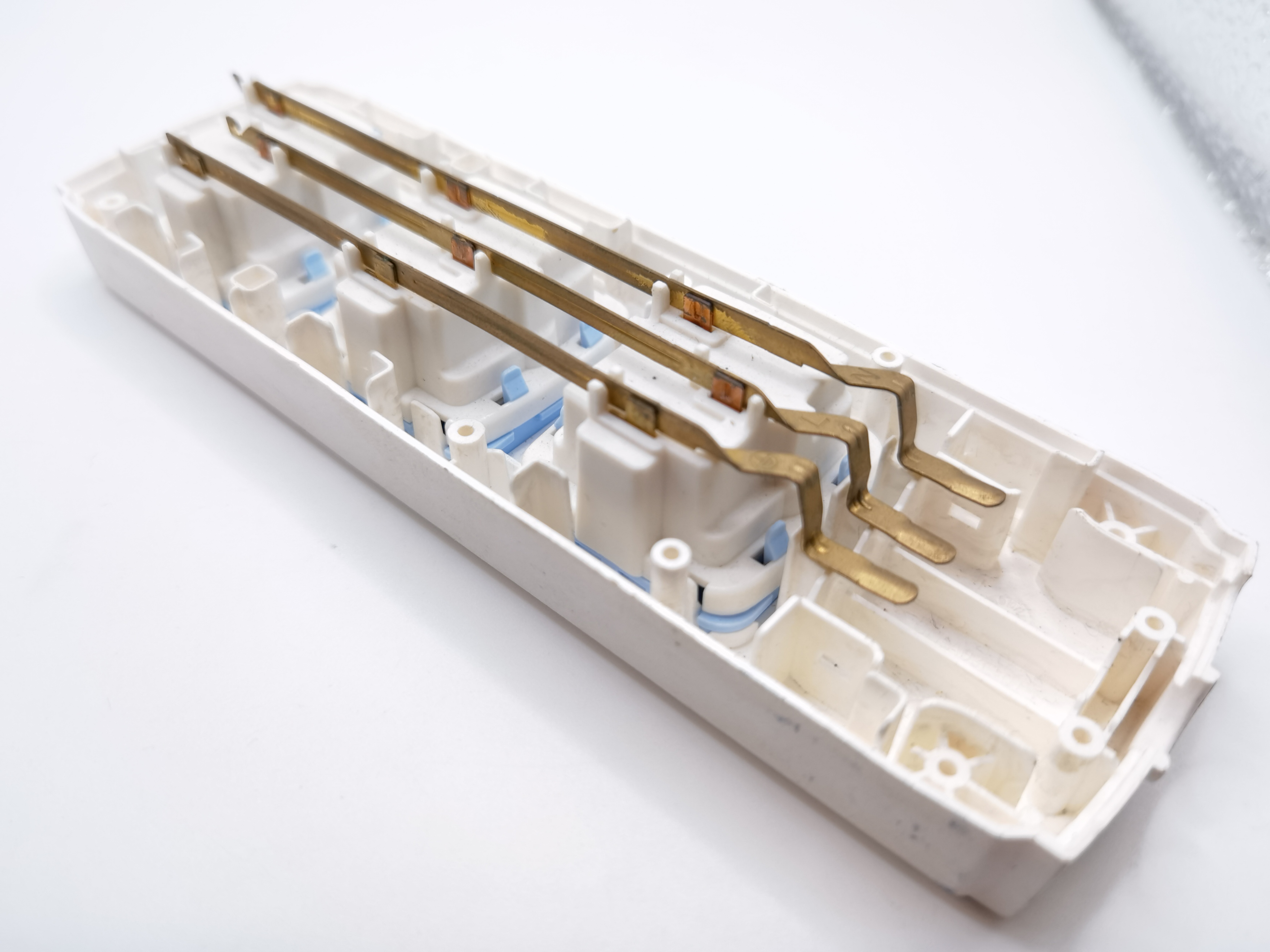 插排插线板铜片焊接样品